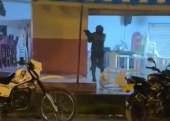Madrugada violenta en La Marina: un policía murió en enfrentamiento